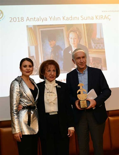 2018 ANTALYA YILIN KADINI ÖDÜLÜ SUNA KIRAÇ